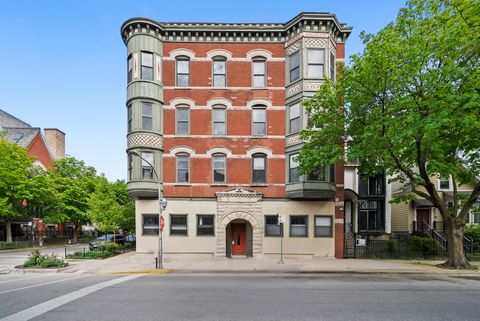 3055 N Seminary Avenue 3S Chicago IL 60657