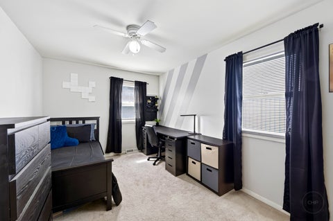 Tiny photo for 585 Beaconsfield Avenue, Naperville, IL 60565 (MLS # 12759883)