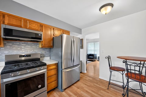 Tiny photo for 585 Beaconsfield Avenue, Naperville, IL 60565 (MLS # 12759883)