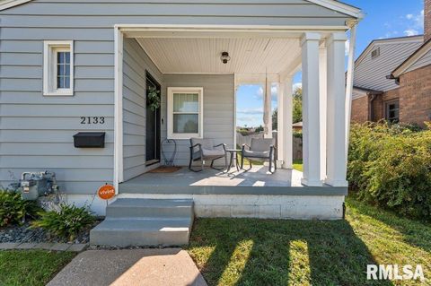 Tiny photo for 2133 WARREN Street, Davenport, IA 52804 (MLS # QC4270070)