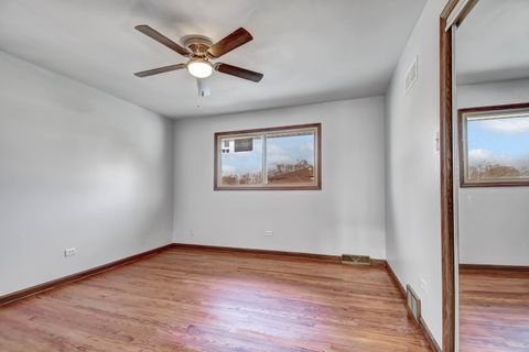 Tiny photo for 16833 Ingleside Avenue, South Holland, IL 60473 (MLS # 12531263)