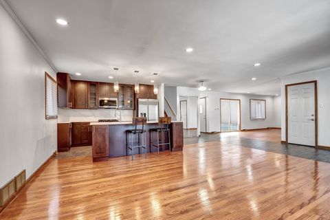 Tiny photo for 16833 Ingleside Avenue, South Holland, IL 60473 (MLS # 12531263)