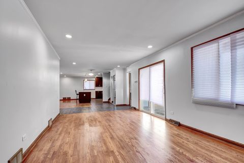 Tiny photo for 16833 Ingleside Avenue, South Holland, IL 60473 (MLS # 12531263)