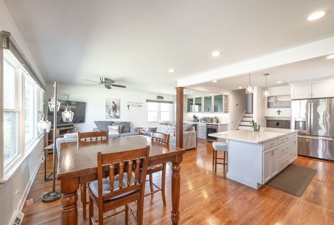 Tiny photo for 751 Leaf Court, Bartlett, IL 60103 (MLS # 12606522)