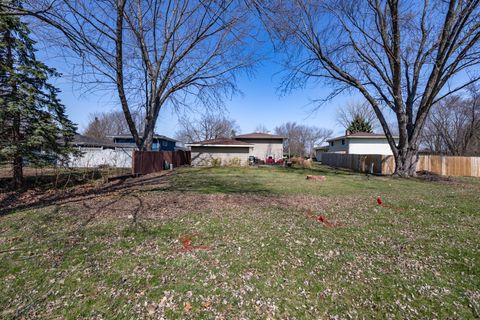 Tiny photo for 751 Leaf Court, Bartlett, IL 60103 (MLS # 12606522)