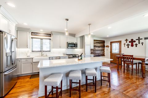 Tiny photo for 751 Leaf Court, Bartlett, IL 60103 (MLS # 12606522)