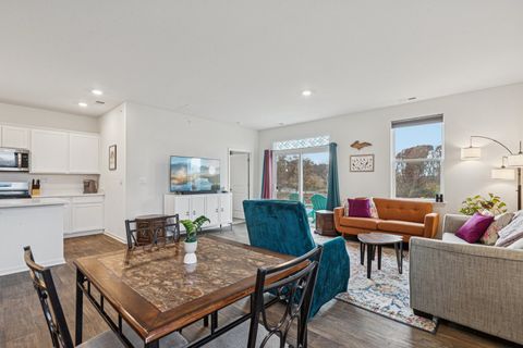 Tiny photo for 952 Darwin Street, North Aurora, IL 60542 (MLS # 12548156)