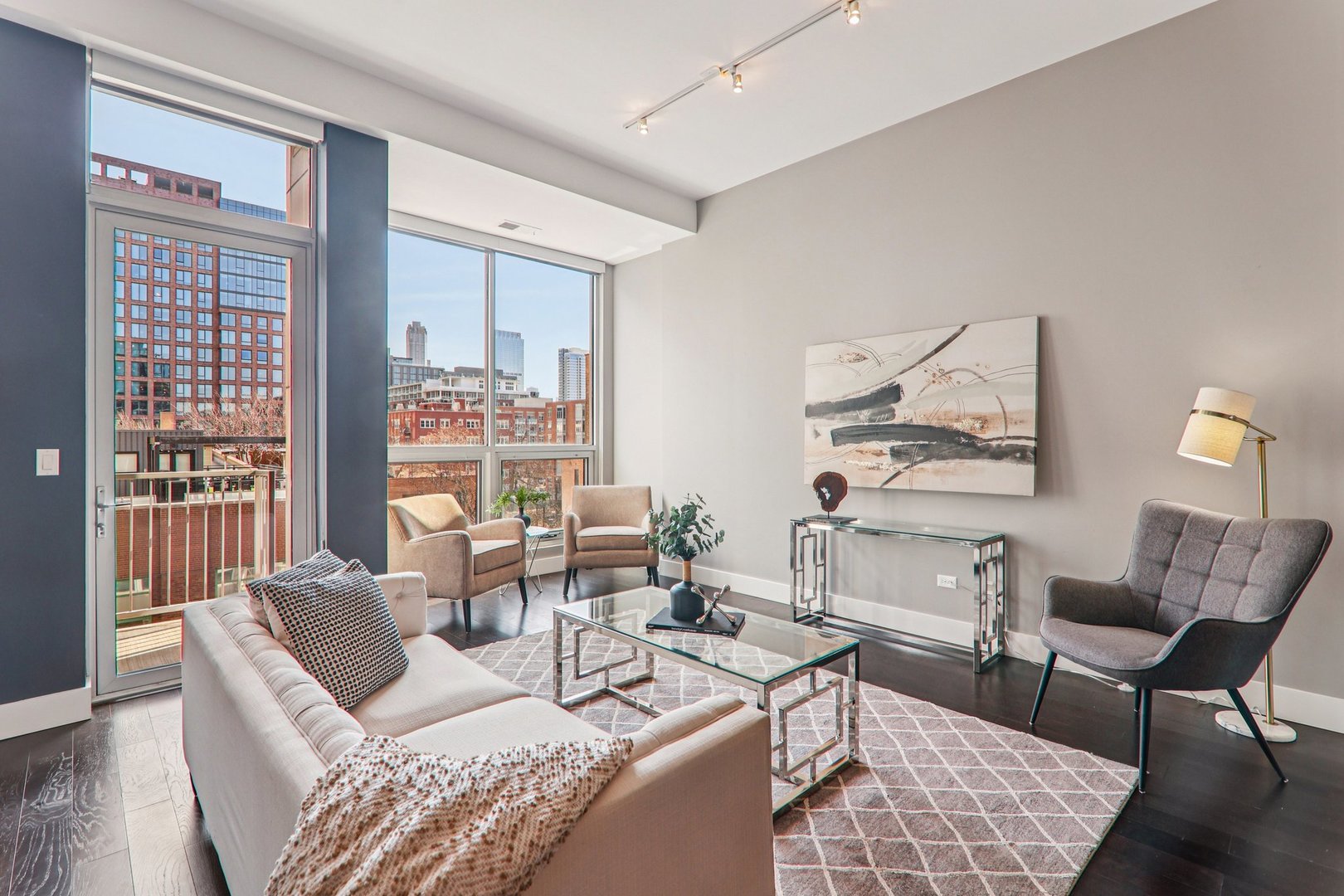 20 N Carpenter Street 4N