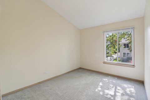 Tiny photo for 707 Crossland Drive, Grayslake, IL 60030 (MLS # 12472624)