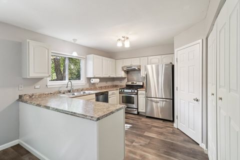 Tiny photo for 707 Crossland Drive, Grayslake, IL 60030 (MLS # 12472624)