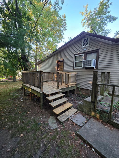Tiny photo for 803 N Allyn Street, Carbondale, IL 62901 (MLS # 12717342)