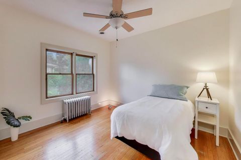 Tiny photo for 408 E Evergreen Street, Wheaton, IL 60187 (MLS # 12472492)