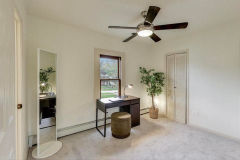 Tiny photo for 408 E Evergreen Street, Wheaton, IL 60187 (MLS # 12472492)