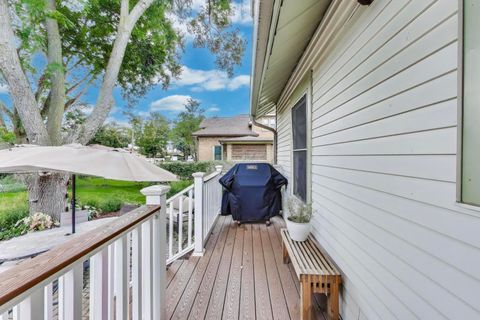 Tiny photo for 408 E Evergreen Street, Wheaton, IL 60187 (MLS # 12472492)