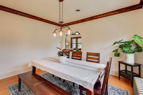 Tiny photo for 408 E Evergreen Street, Wheaton, IL 60187 (MLS # 12472492)