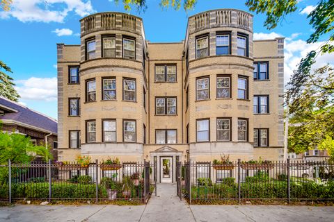 Photo of 2025 W Arthur Avenue #C-2, Chicago, IL 60645 (MLS # 12501076) Photo of 2025 W Arthur Avenue #C-2, Chicago, IL 60645 (MLS # 12501076)