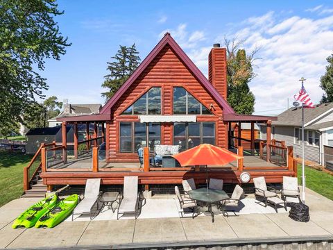 Tiny photo for 177 Eagle Point Road, Fox Lake, IL 60020 (MLS # 12491411)