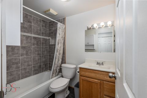 Tiny photo for 305 Thompson Street, Ottawa, IL 61350 (MLS # 12619660)