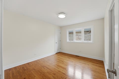 Tiny photo for 4225 N Newland Avenue, Harwood Heights, IL 60706 (MLS # 12703567)