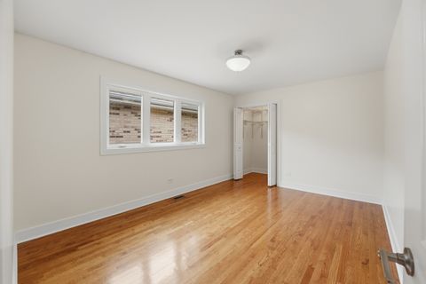 Tiny photo for 4225 N Newland Avenue, Harwood Heights, IL 60706 (MLS # 12703567)