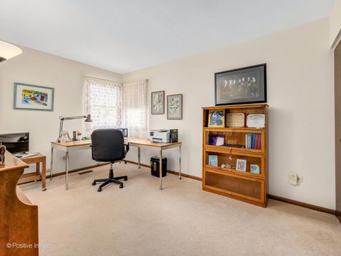 Tiny photo for 1105 W Hillgrove Avenue #1105, La Grange, IL 60525 (MLS # 12469941)