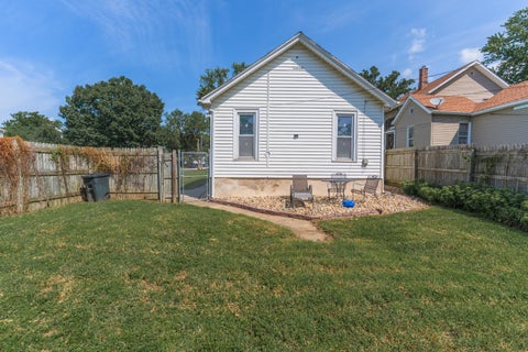 Tiny photo for 501 E Jackson Street, Bloomington, IL 61701 (MLS # 12659671)