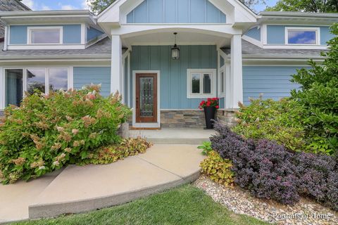 A home in Glen Ellyn