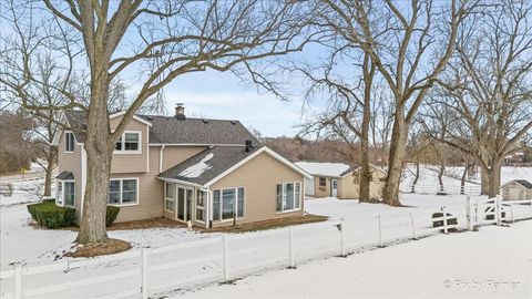 Tiny photo for 11N575 Rohrssen Road, Elgin, IL 60120 (MLS # 12593857)