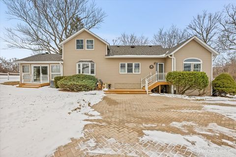 Tiny photo for 11N575 Rohrssen Road, Elgin, IL 60120 (MLS # 12593857)