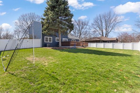 Tiny photo for 1301 Peshtigo Avenue, Naperville, IL 60564 (MLS # 12604087)