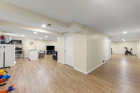 Tiny photo for 1301 Peshtigo Avenue, Naperville, IL 60564 (MLS # 12604087)