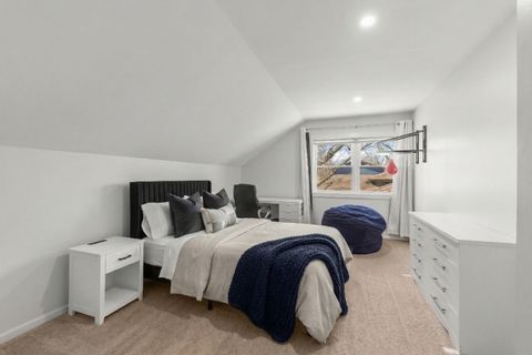 Tiny photo for 1301 Peshtigo Avenue, Naperville, IL 60564 (MLS # 12604087)