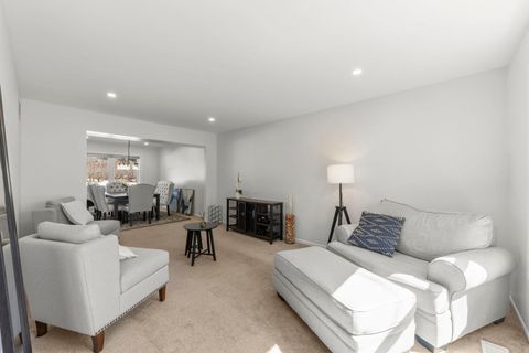 Tiny photo for 1301 Peshtigo Avenue, Naperville, IL 60564 (MLS # 12604087)