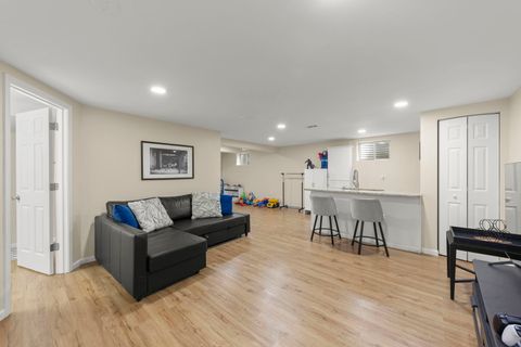 Tiny photo for 1301 Peshtigo Avenue, Naperville, IL 60564 (MLS # 12604087)