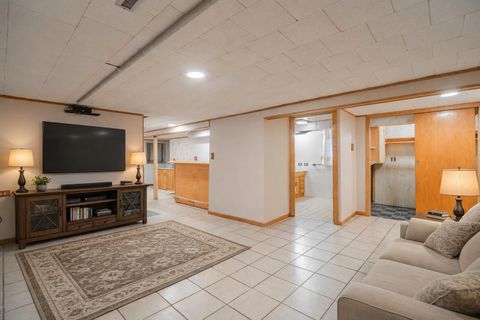 Tiny photo for 5250 S Nagle Avenue, Chicago, IL 60638 (MLS # 12557432)