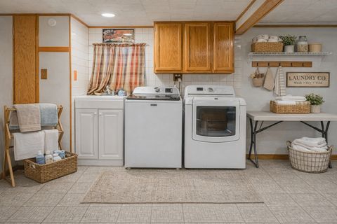 Tiny photo for 5250 S Nagle Avenue, Chicago, IL 60638 (MLS # 12557432)