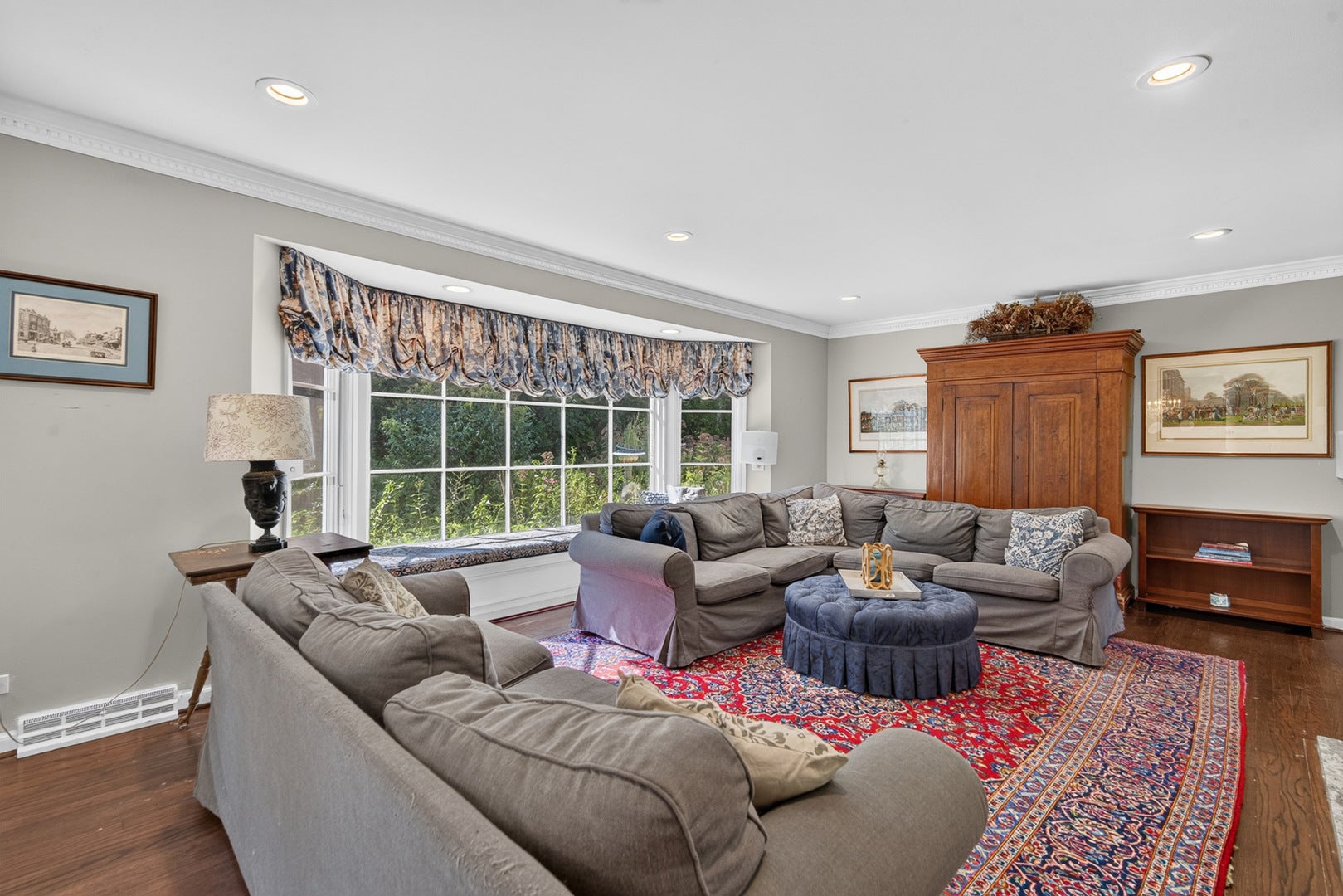 875 Sterling Road