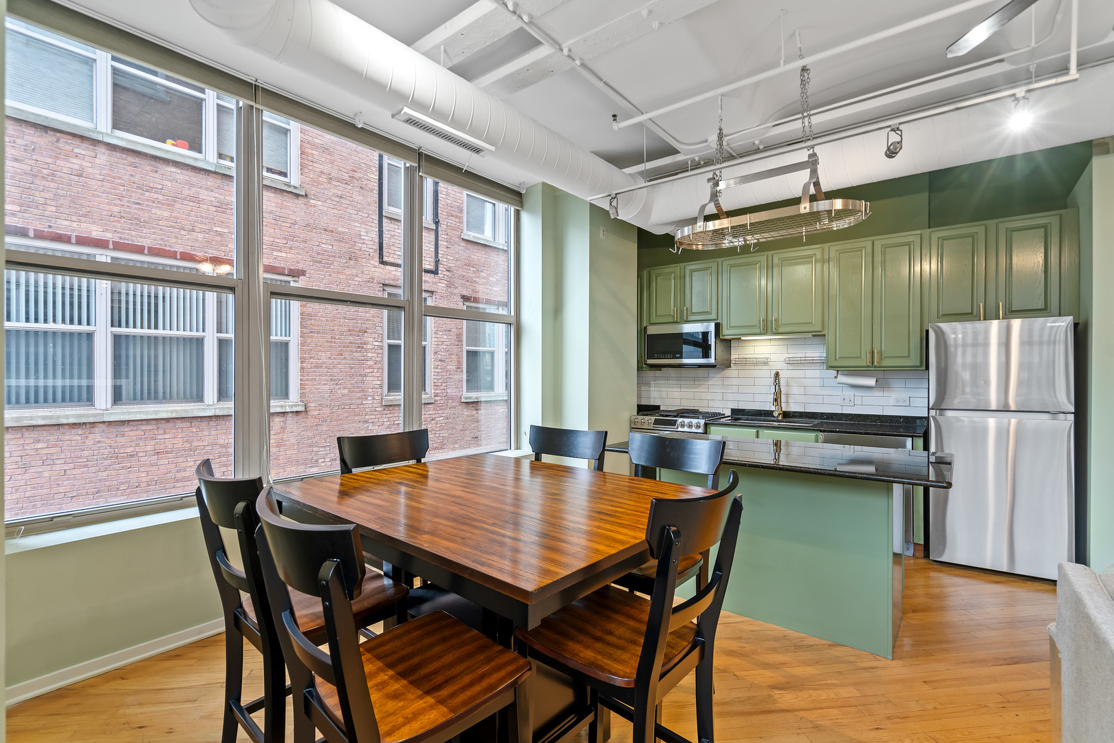 500 S Clinton Street 404