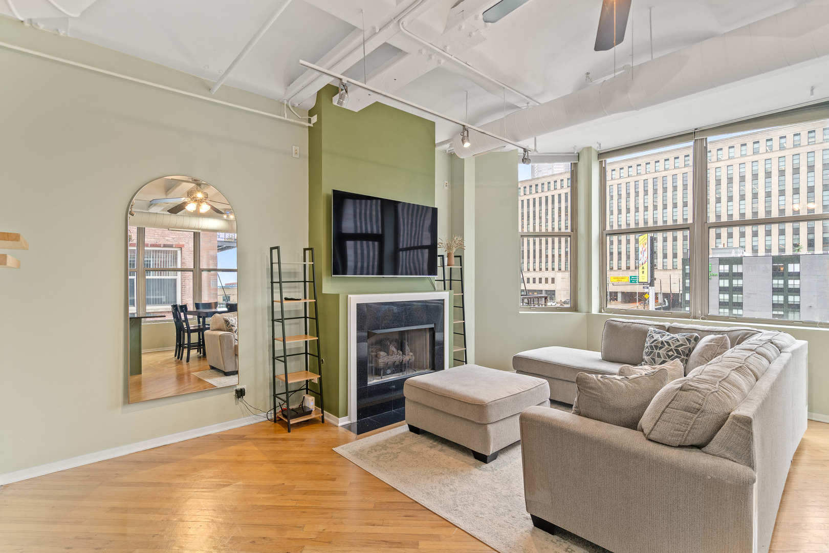 500 S Clinton Street 404