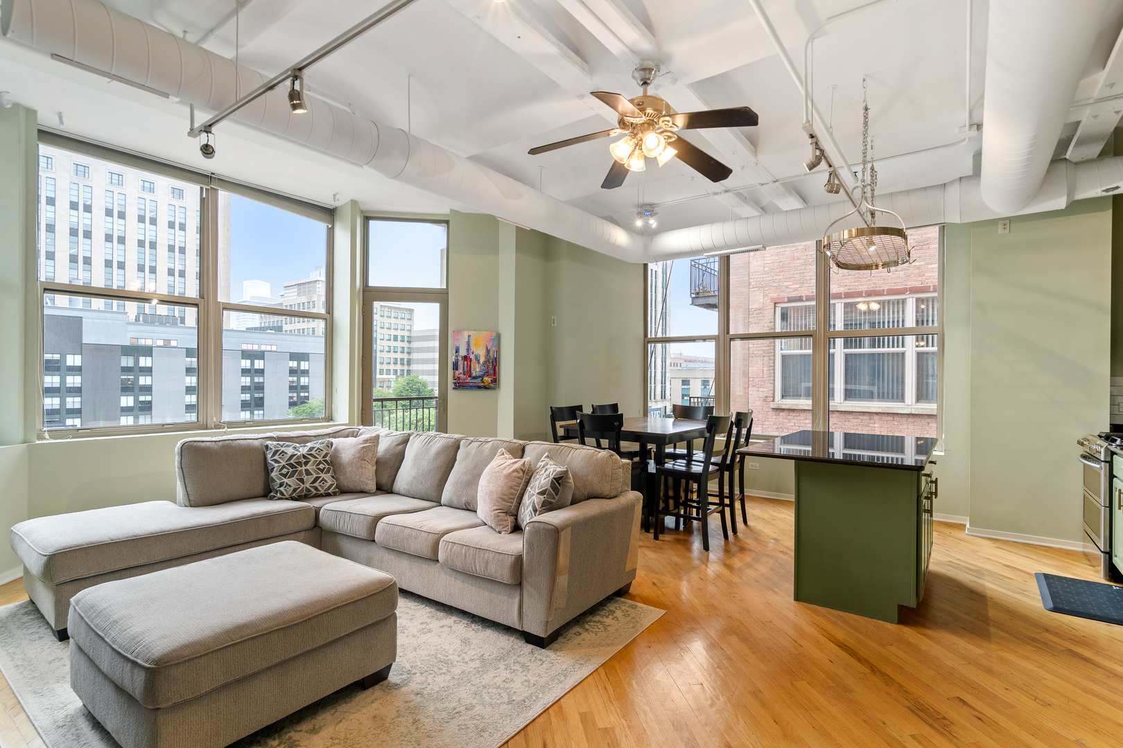 500 S Clinton Street 404