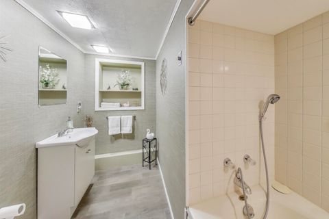 Tiny photo for 304 Amherst Avenue, Des Plaines, IL 60016 (MLS # 12498913)