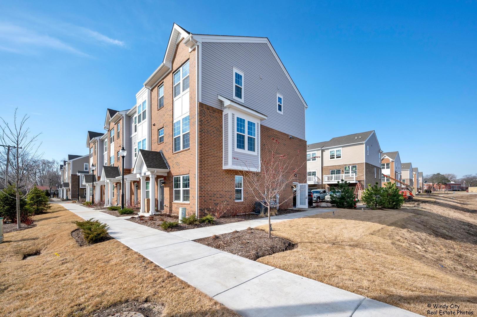908 Jenkins Court