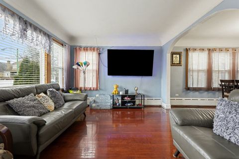 Tiny photo for 6342 W Henderson Street, Chicago, IL 60634 (MLS # 12617052)