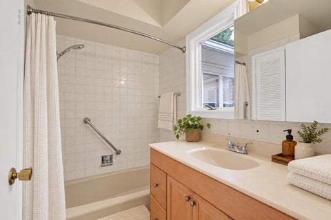 Tiny photo for 412 Catalpa Avenue, Itasca, IL 60143 (MLS # 12767441)