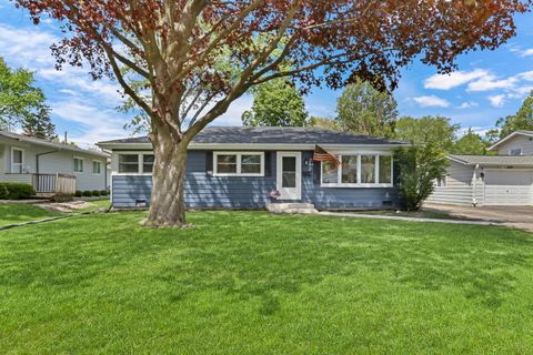 Photo of 262 Normandy Lane, Grayslake, IL 60030 (MLS # 12638409)