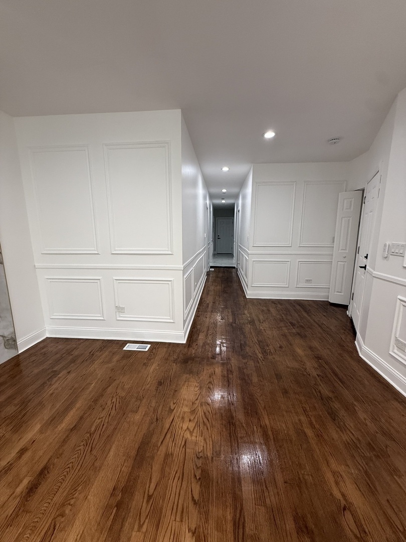1048 W Marquette Road