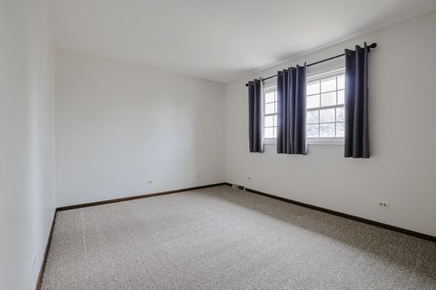 Tiny photo for 961 Dearborn Circle, Carol Stream, IL 60188 (MLS # 12581306)