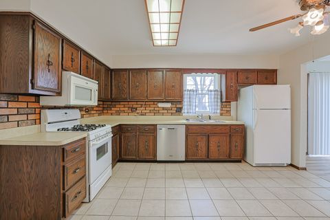 Tiny photo for 961 Dearborn Circle, Carol Stream, IL 60188 (MLS # 12581306)