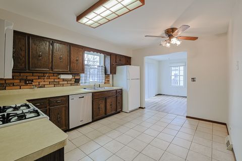 Tiny photo for 961 Dearborn Circle, Carol Stream, IL 60188 (MLS # 12581306)