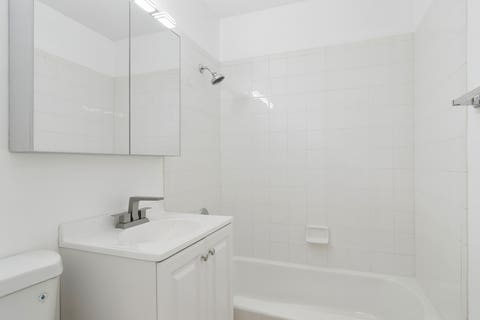 Tiny photo for 706 E Algonquin Road #K204, Arlington Heights, IL 60005 (MLS # 12695051)